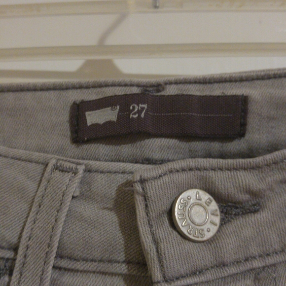 Levi's light gray skinny stretch raw hem cutoff jeans size 27 - Picture 3 of 12